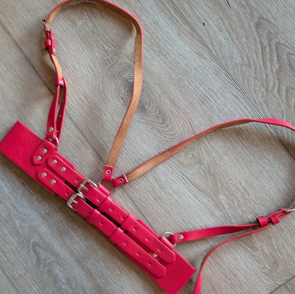 Red Leather Women's harness Belt 28-34" - Picture 2 of 2